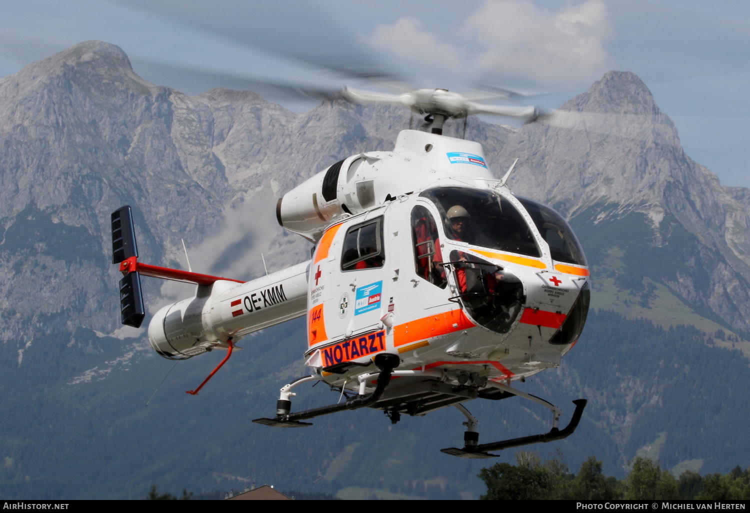 Aircraft Photo of OE-XMM | MD Helicopters MD-902 Explorer | Heli Austria | AirHistory.net #300187