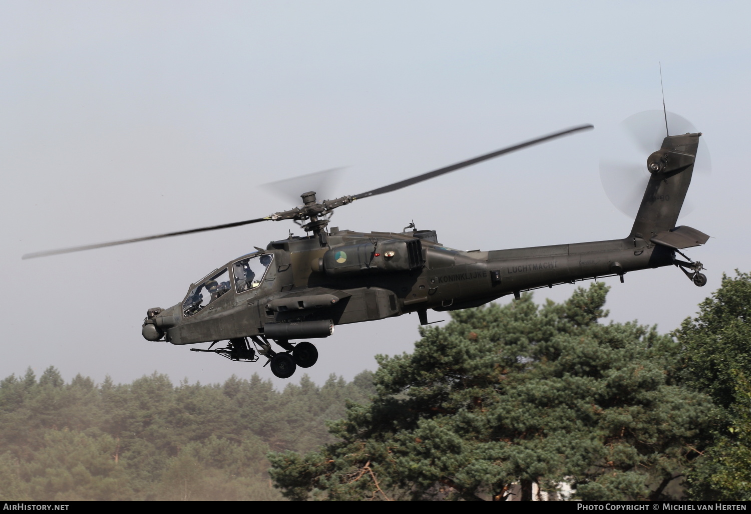 Aircraft Photo of Q-30 | Boeing AH-64D Apache Longbow | Netherlands - Air Force | AirHistory.net #300199