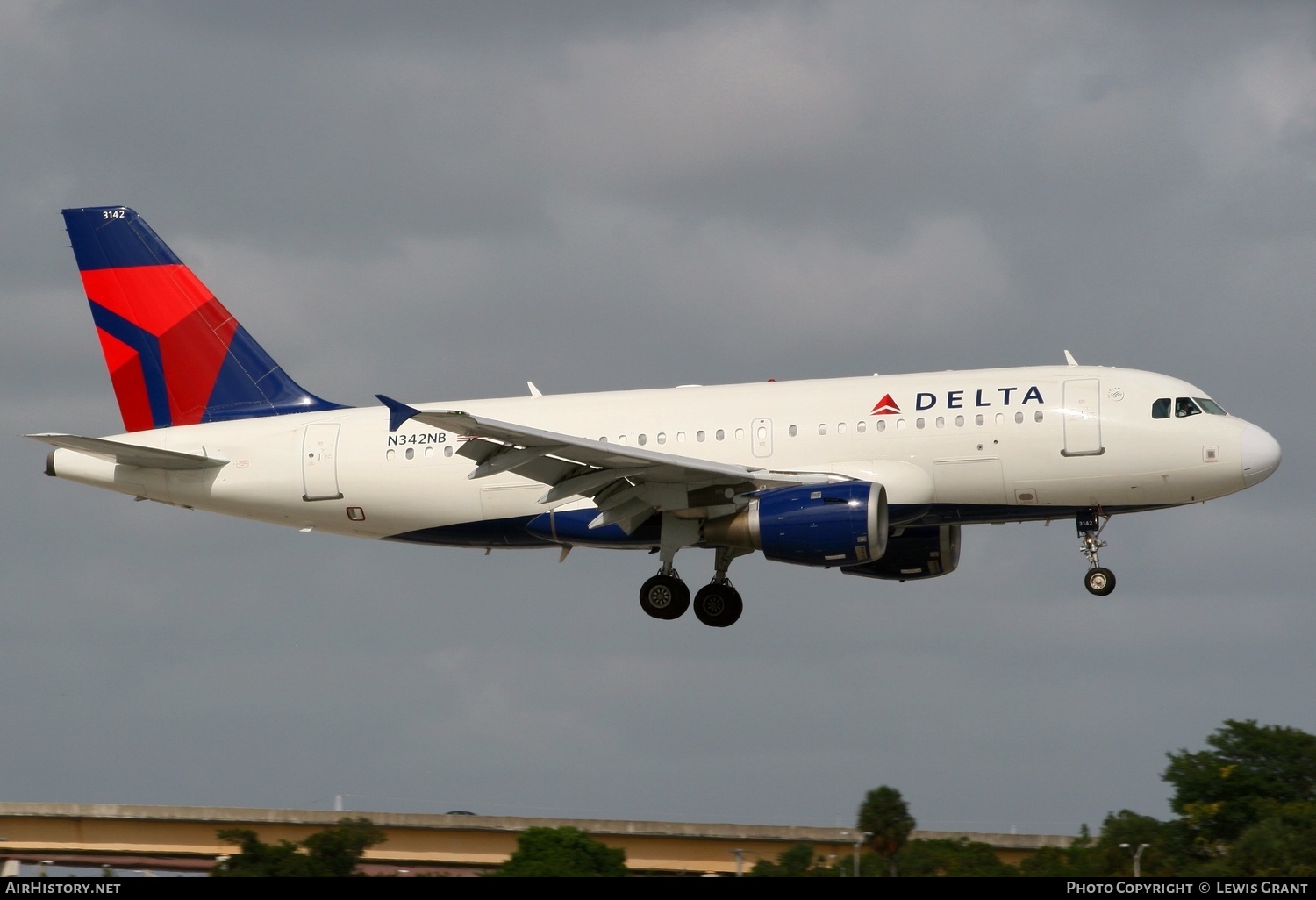 Aircraft Photo of N342NB | Airbus A319-114 | Delta Air Lines | AirHistory.net #300310