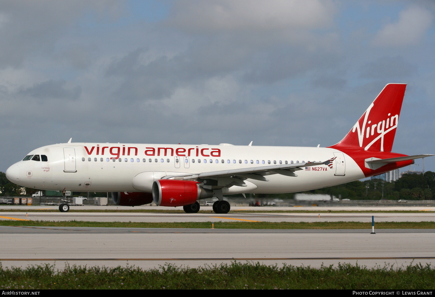Aircraft Photo of N627VA | Airbus A320-214 | Virgin America | AirHistory.net #300313