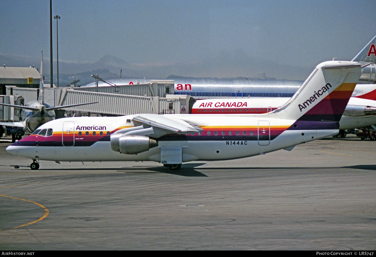 Aircraft Photo of N144AC | British Aerospace BAe-146-200 | American Airlines | AirHistory.net #300343