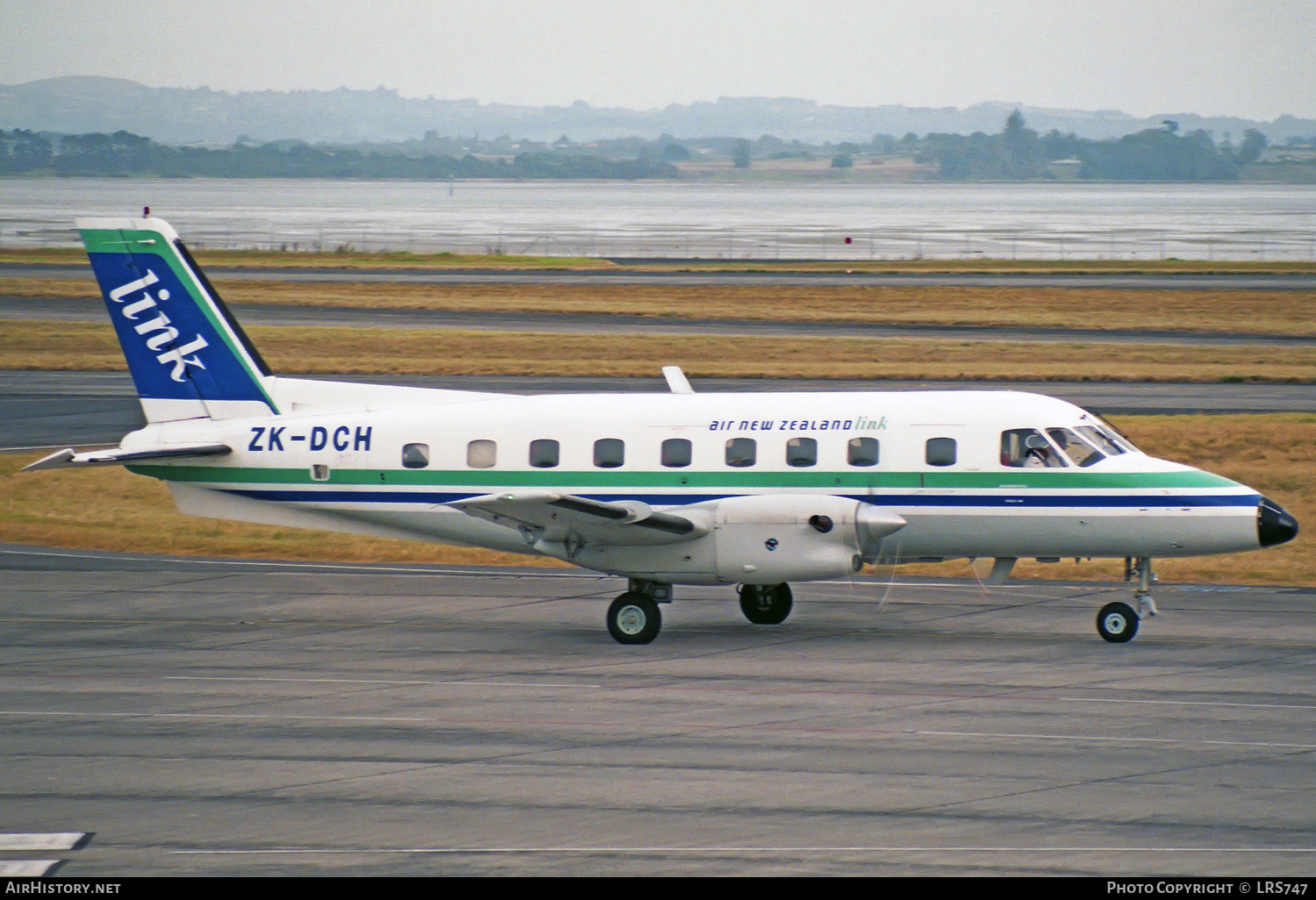Aircraft Photo of ZK-DCH | Embraer EMB-110P1 Bandeirante | Air New Zealand Link | AirHistory.net #300366