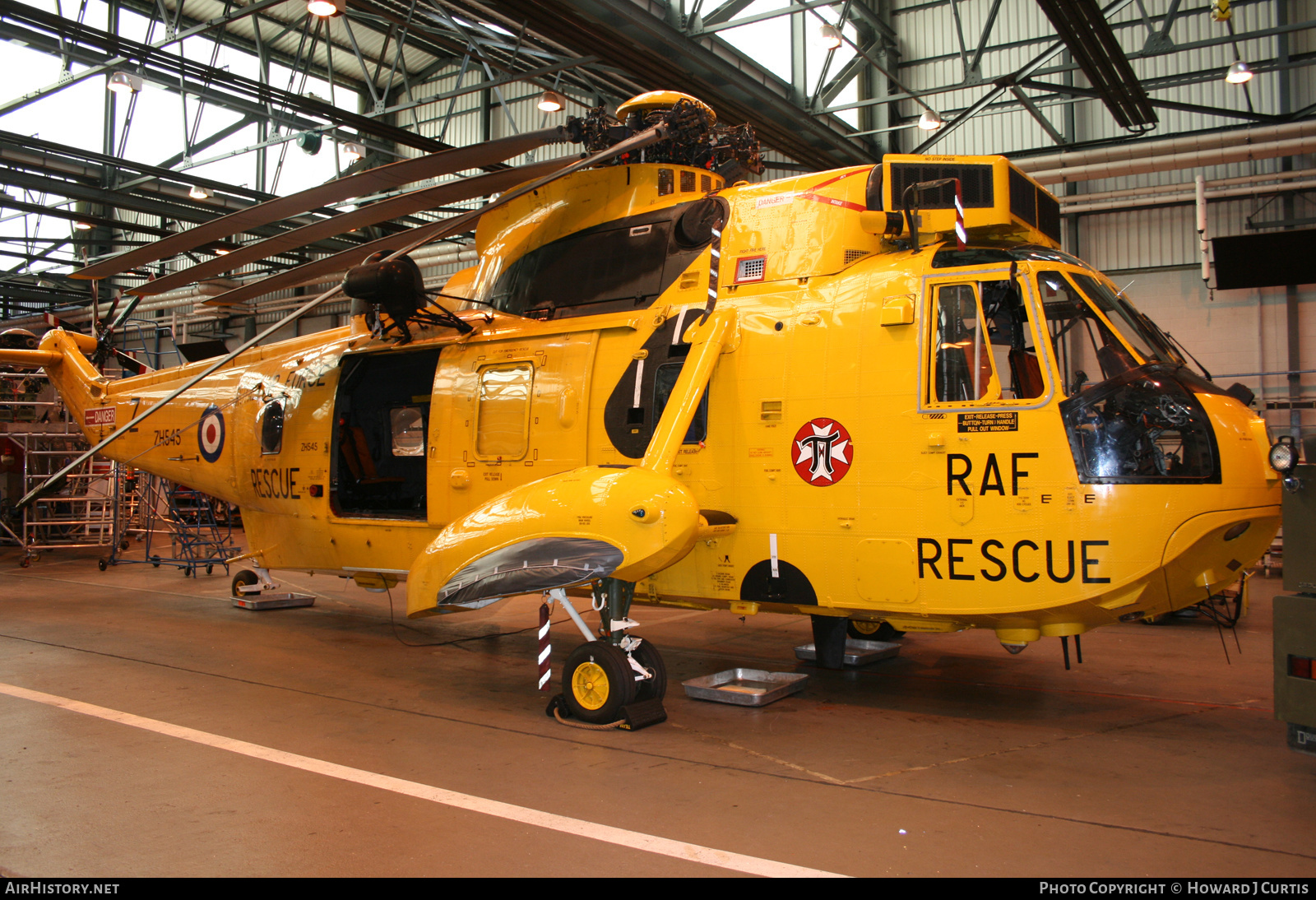 Aircraft Photo of ZH545 | Westland WS-61 Sea King HAR3A | UK - Air Force | AirHistory.net #300448