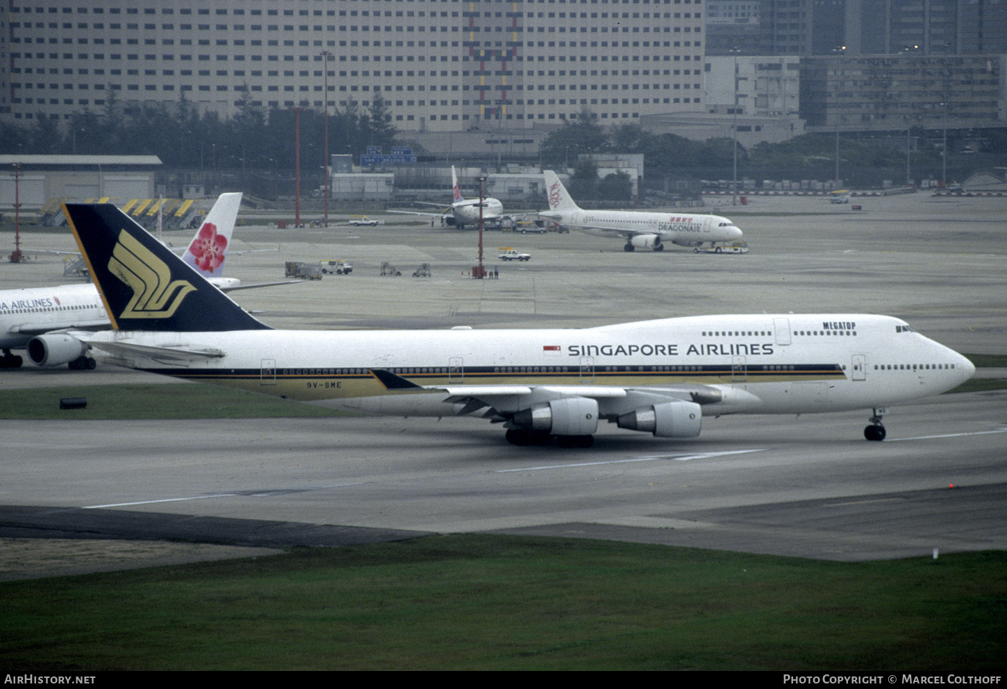 Aircraft Photo of 9V-SME | Boeing 747-412 | Singapore Airlines | AirHistory.net #300537