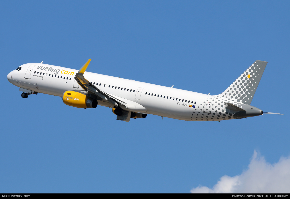Aircraft Photo of EC-MJR | Airbus A321-231 | Vueling Airlines | AirHistory.net #300579