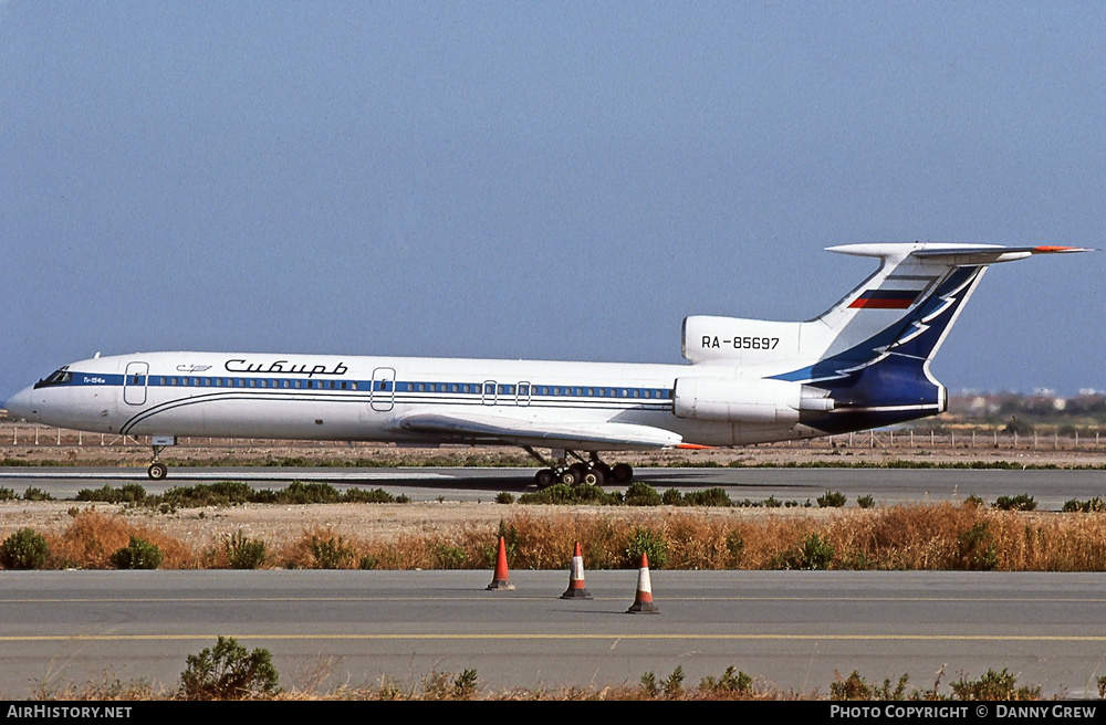 Aircraft Photo of RA-85697 | Tupolev Tu-154M | Sibir - Siberia Airlines | AirHistory.net #300589