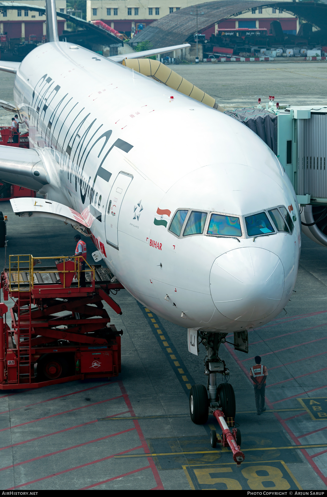 Aircraft Photo of VT-ALJ | Boeing 777-337/ER | Air India | AirHistory.net #300665