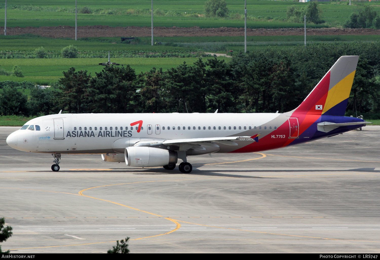 Aircraft Photo of HL7753 | Airbus A320-232 | Asiana Airlines | AirHistory.net #300730