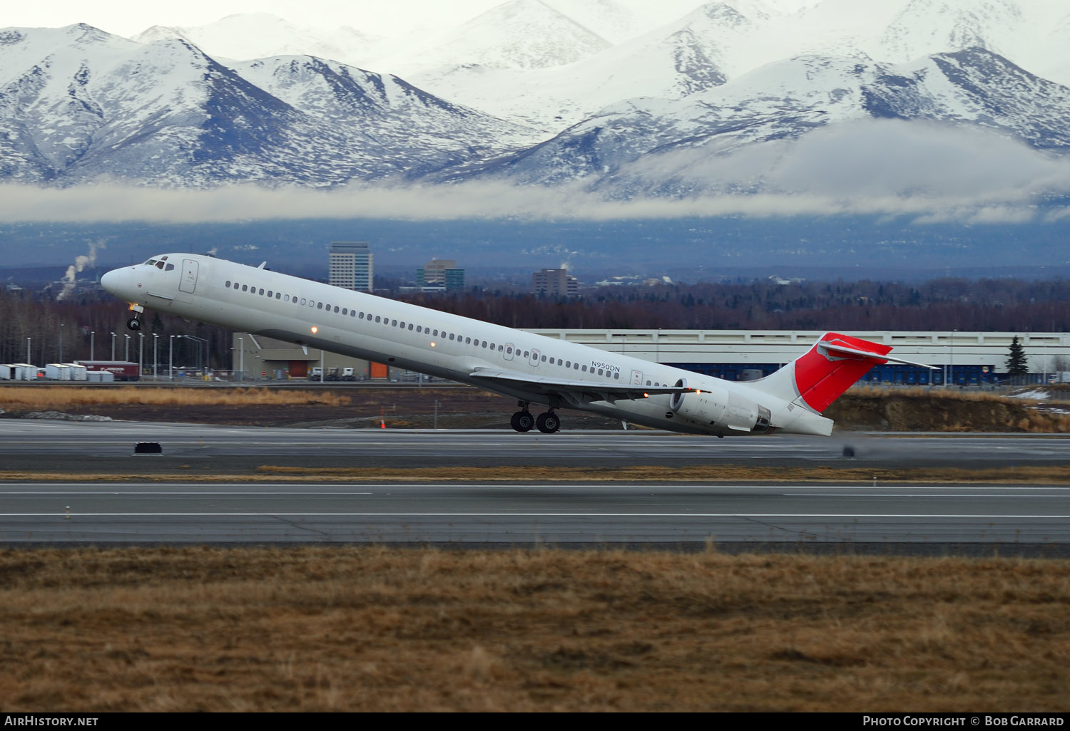 Aircraft Photo of N950DN | McDonnell Douglas MD-90-30 | AirHistory.net #300742