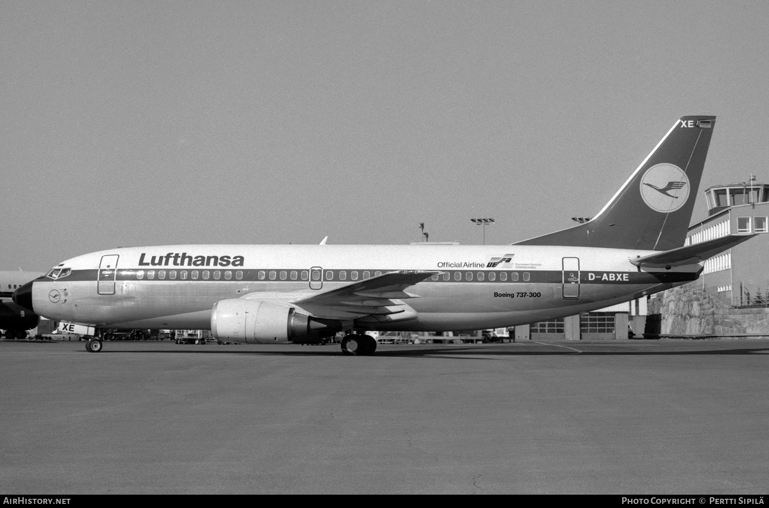 Aircraft Photo of D-ABXE | Boeing 737-330 | Lufthansa | AirHistory.net #300789