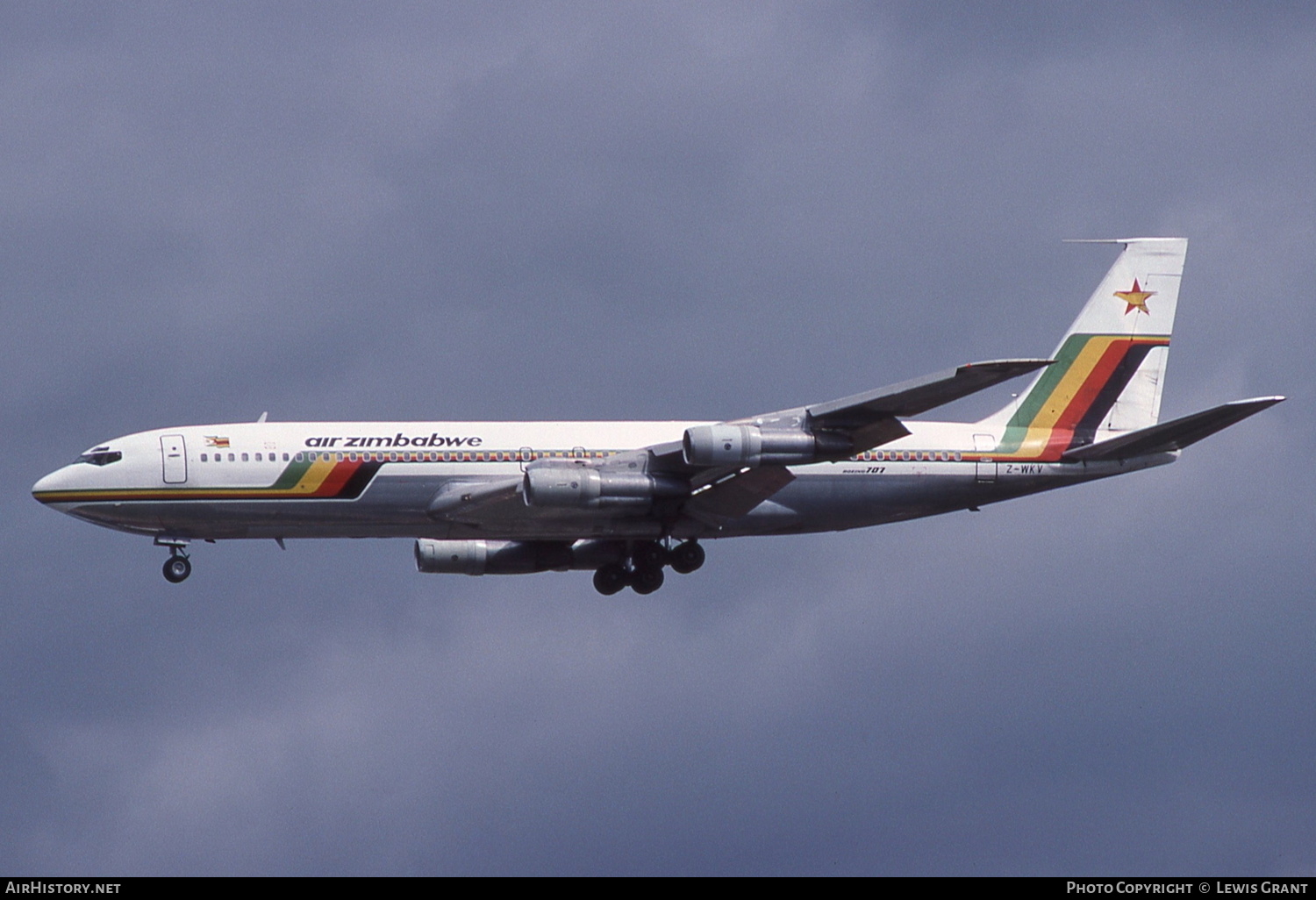 Aircraft Photo of Z-WKV | Boeing 707-330B | Air Zimbabwe | AirHistory.net #300815