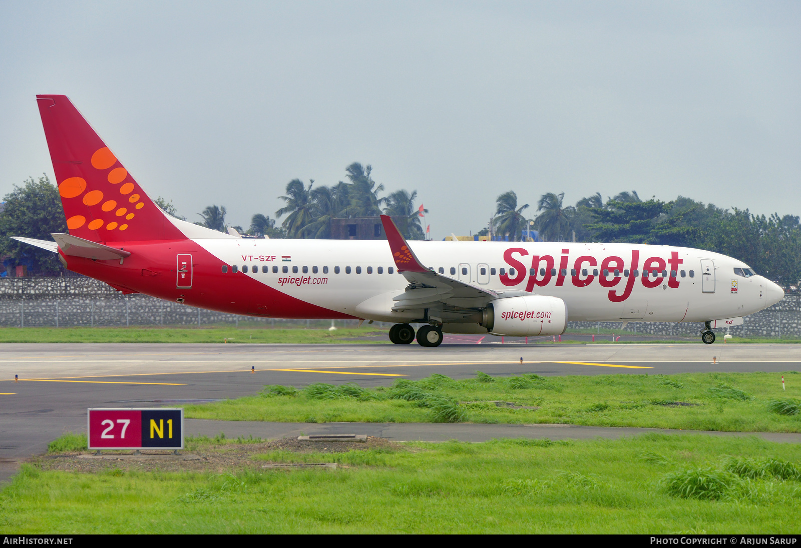 Aircraft Photo of VT-SZF | Boeing 737-86N | SpiceJet | AirHistory.net #300931