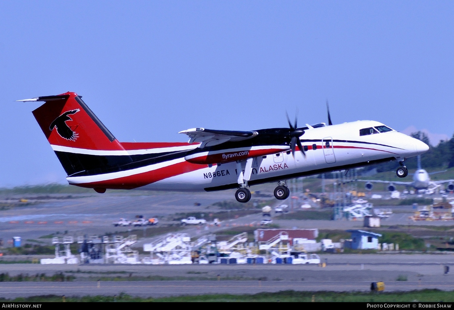 Aircraft Photo of N886EA | Bombardier DHC-8-103Q Dash 8 | Ravn Alaska | AirHistory.net #301162
