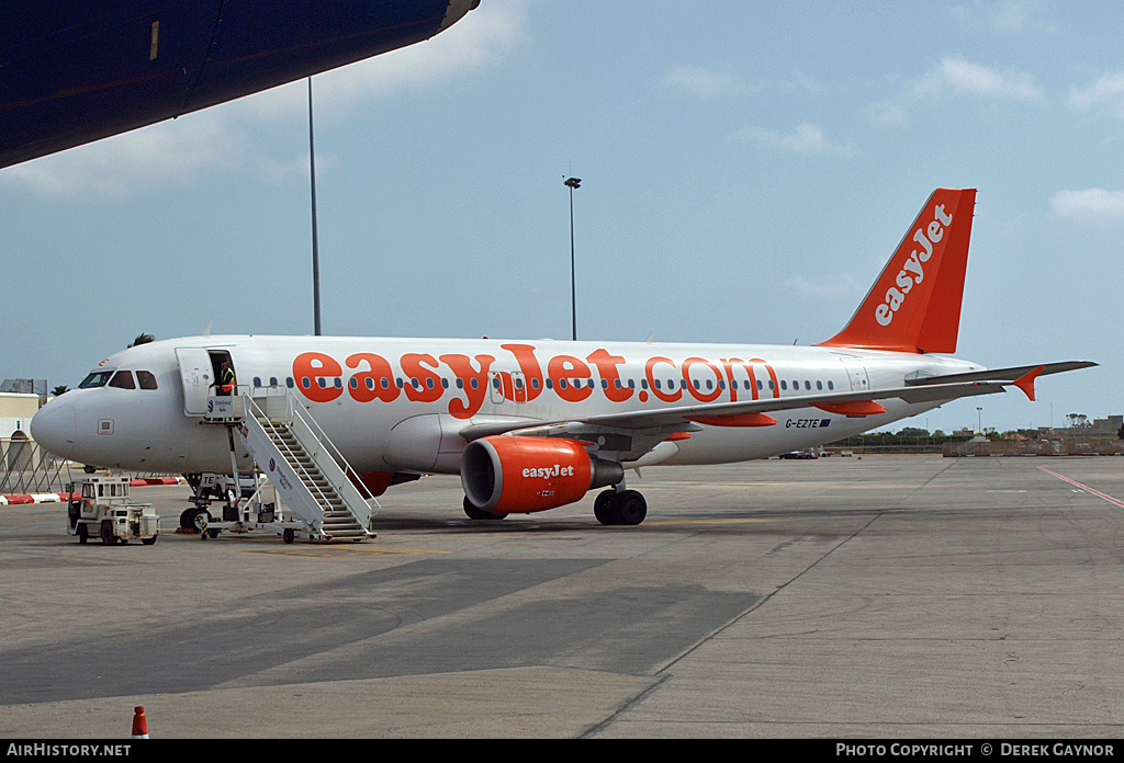 Aircraft Photo of G-EZTE | Airbus A320-214 | EasyJet | AirHistory.net #301170