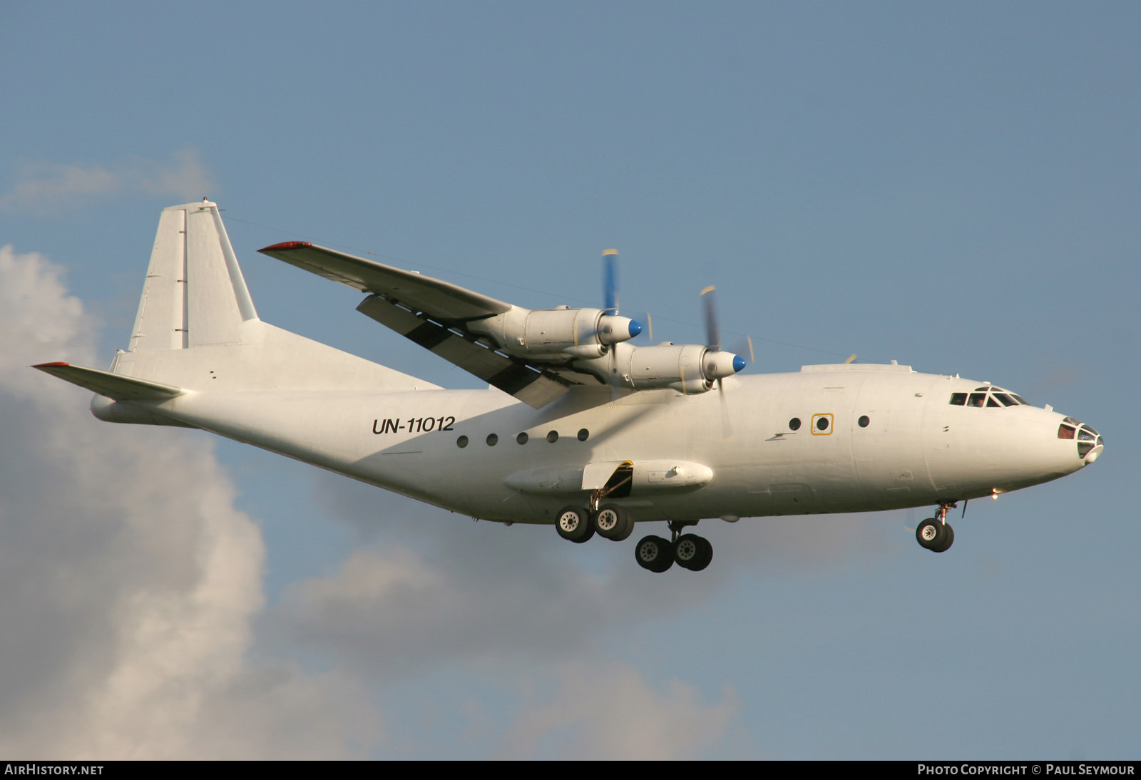 Aircraft Photo of UN-11012 | Antonov An-12B | AirHistory.net #301207