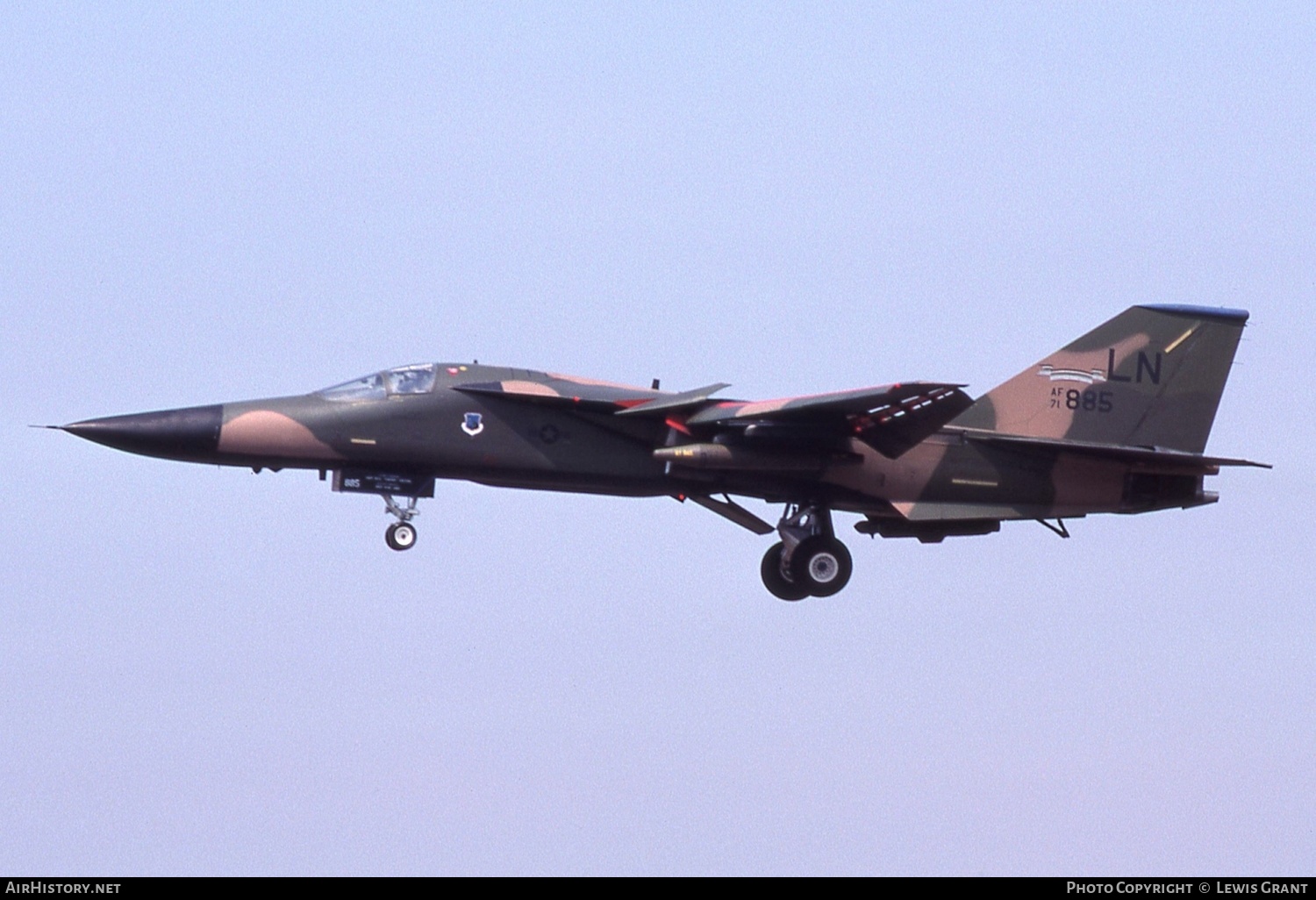 Aircraft Photo of 71-0885 / AF71-885 | General Dynamics F-111F Aardvark | USA - Air Force | AirHistory.net #301215