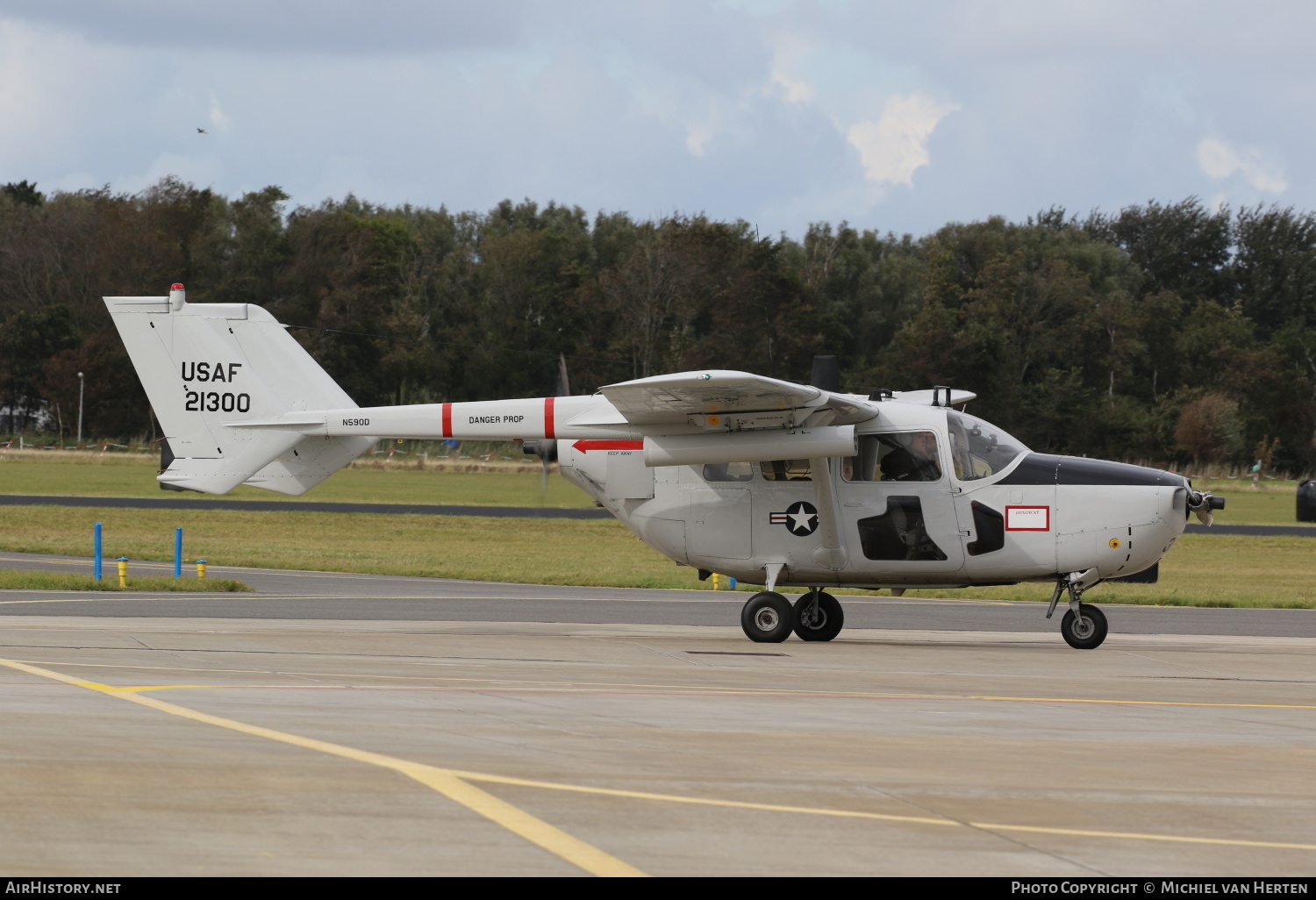 Aircraft Photo of N590D / 21300 | Cessna O-2A Super Skymaster | USA - Air Force | AirHistory.net #301362