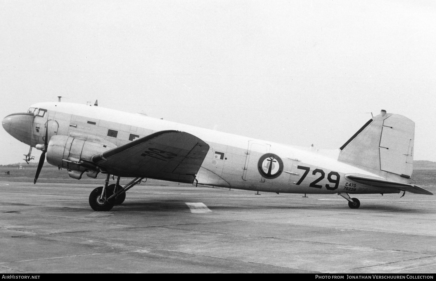 aircraft-photo-of-729-76229-douglas-c-47d-skytrain-france-navy