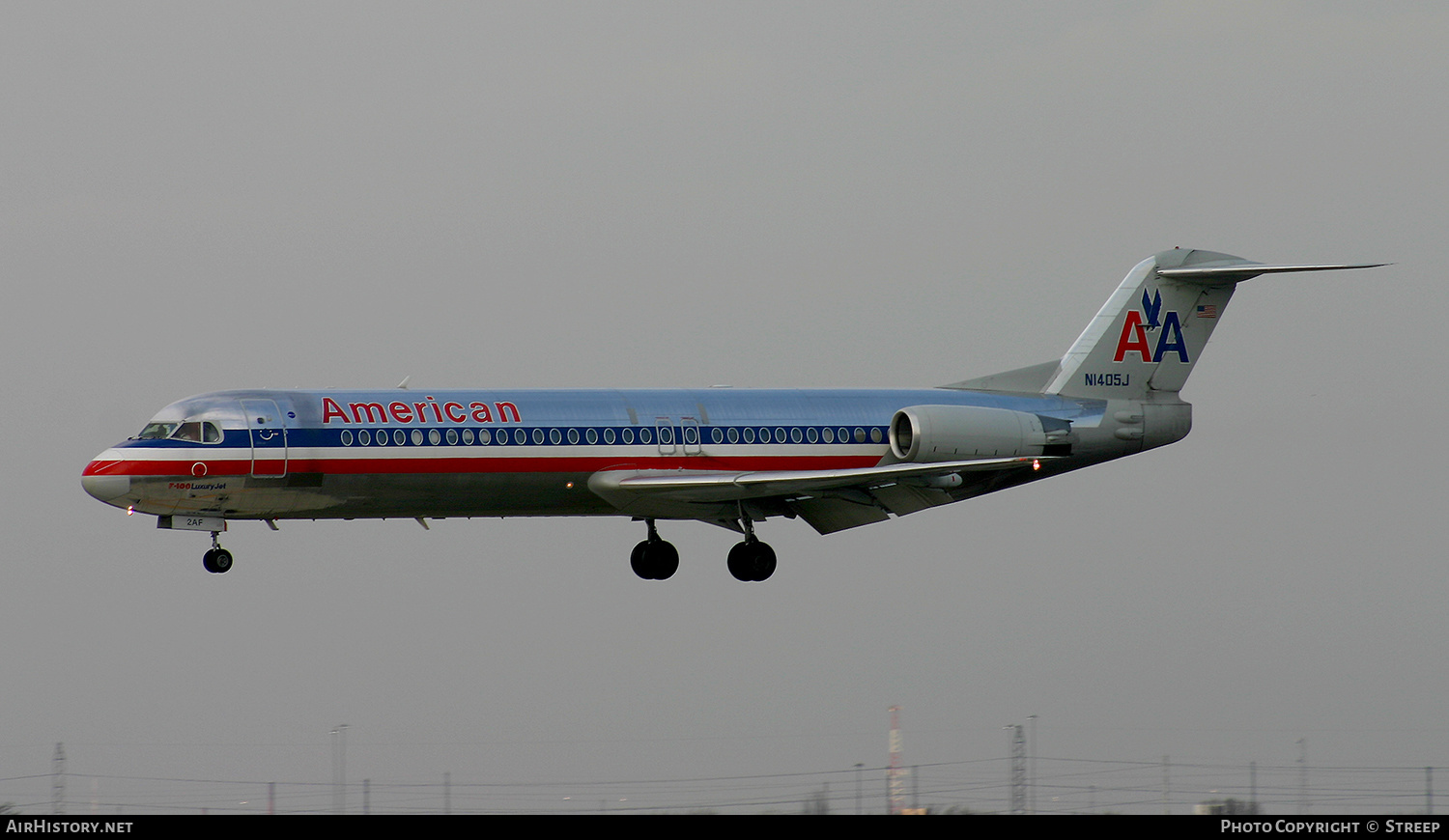 Aircraft Photo of N1405J | Fokker 100 (F28-0100) | American Airlines | AirHistory.net #301415