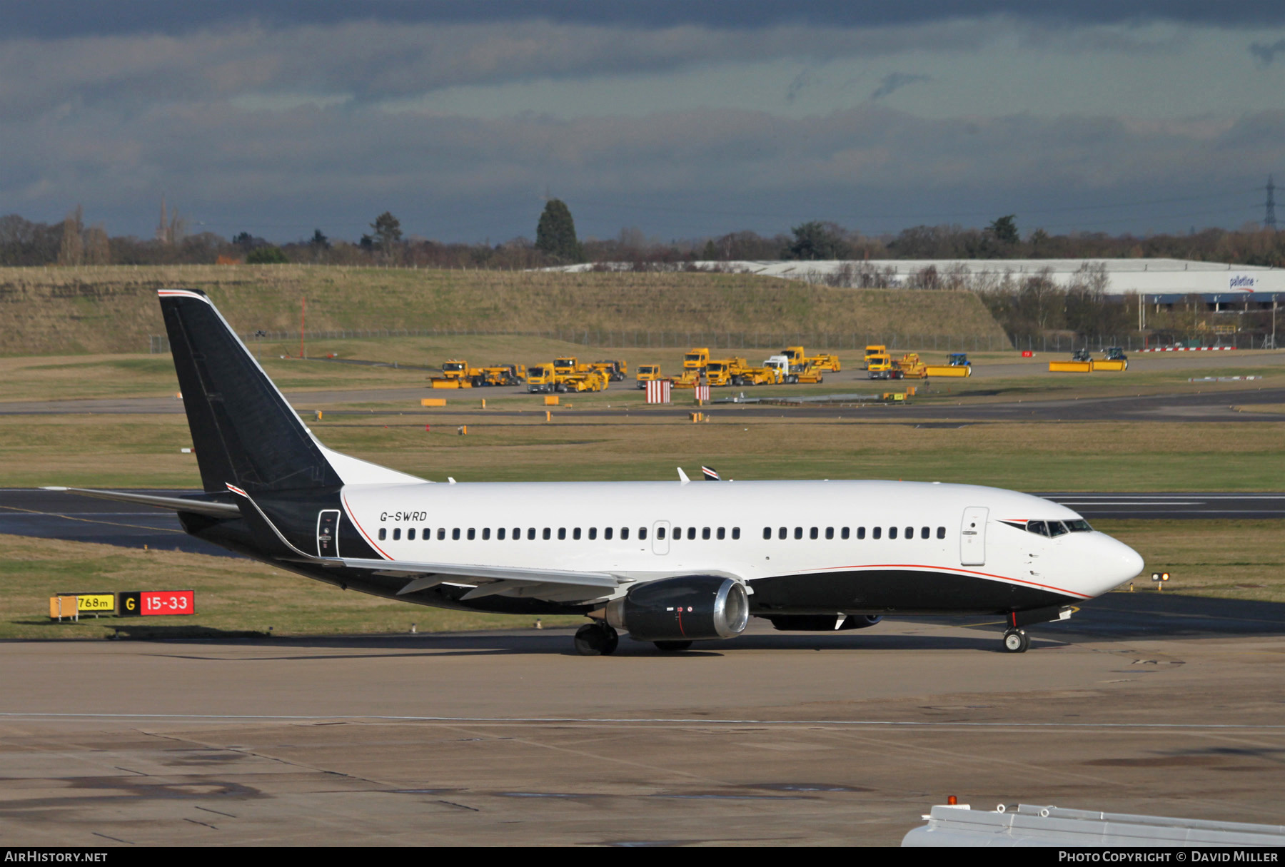 Aircraft Photo of G-SWRD | Boeing 737-3L9 | AirHistory.net #301480