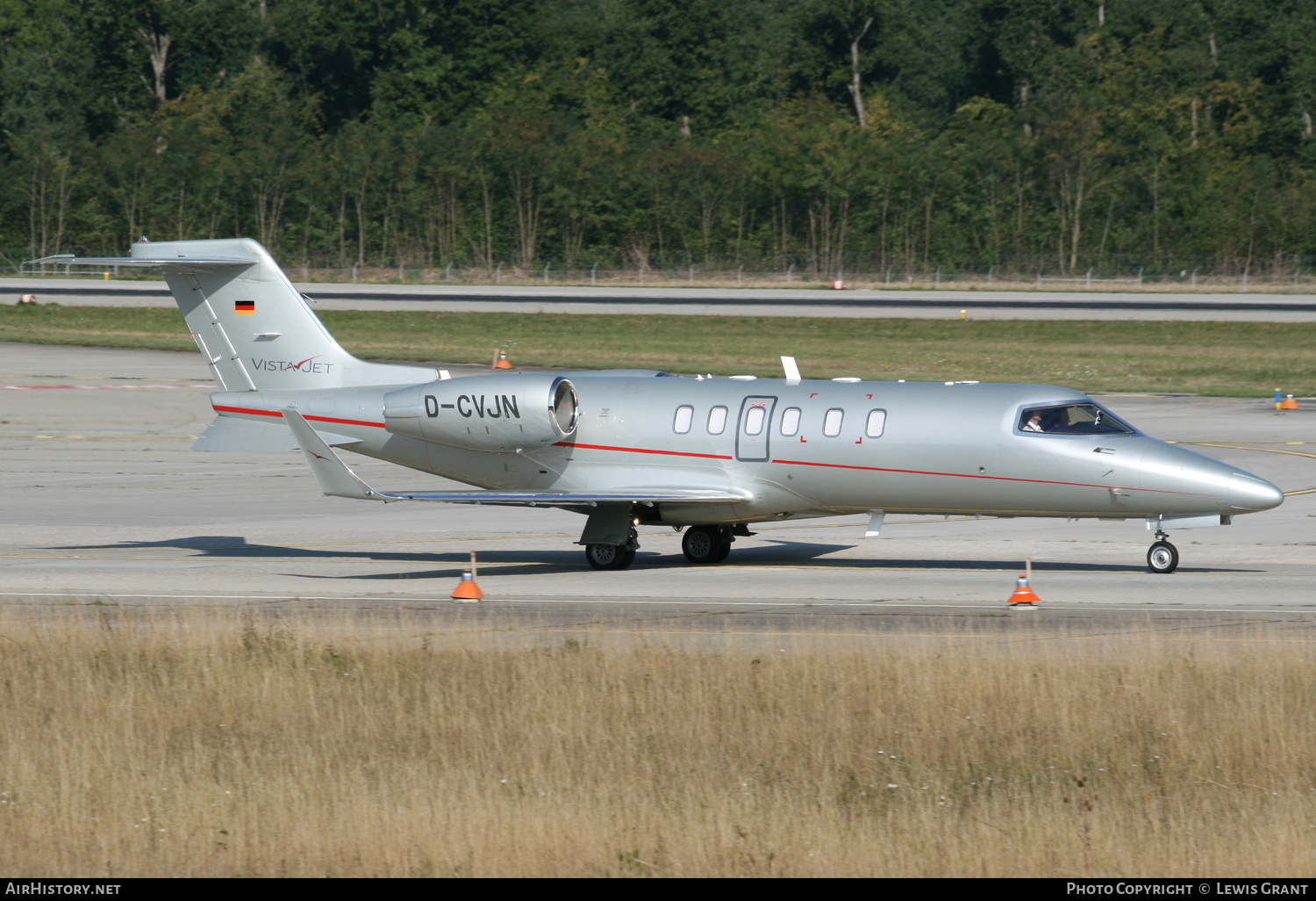 Aircraft Photo of D-CVJN | Learjet 40XR | VistaJet | AirHistory.net #301529