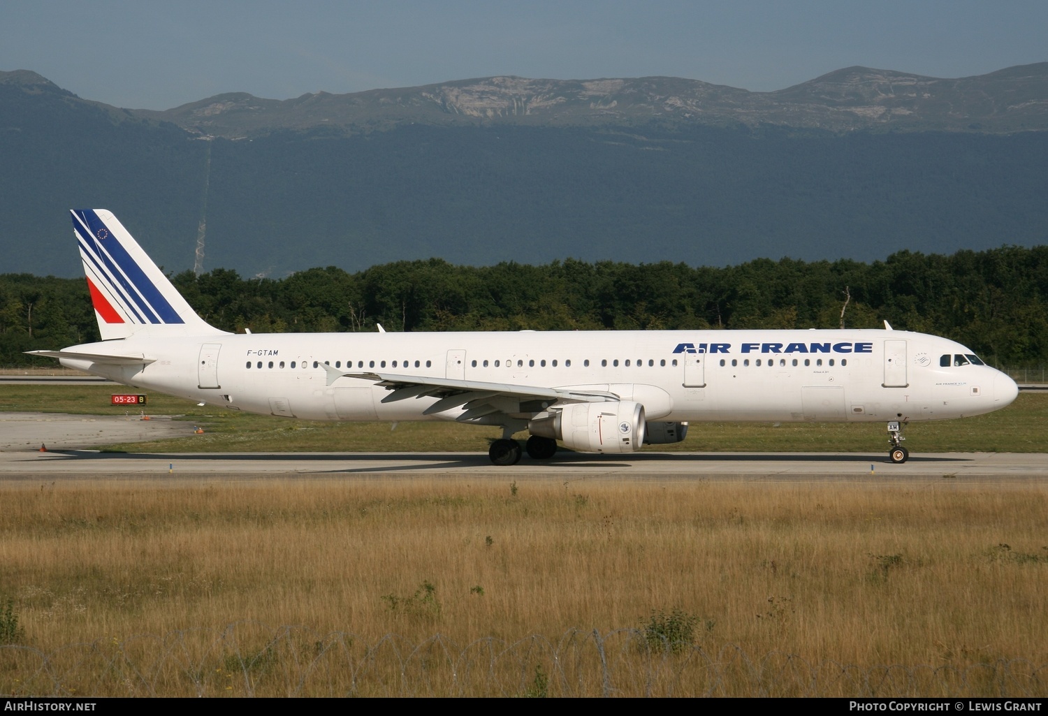 Aircraft Photo of F-GTAM | Airbus A321-211 | Air France | AirHistory.net #301534