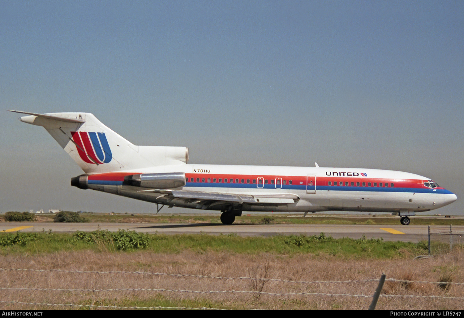 Aircraft Photo of N7011U | Boeing 727-22 | United Airlines | AirHistory.net #301582