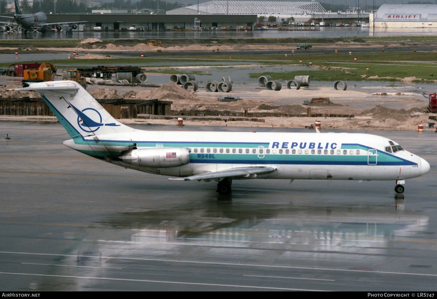 Aircraft Photo of N948L | Douglas DC-9-14 | Republic Airlines | AirHistory.net #301924