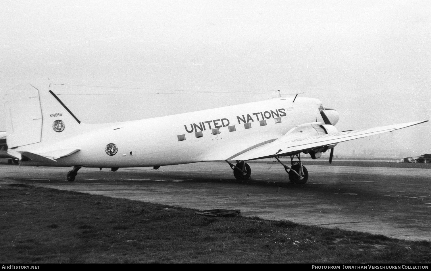 Aircraft Photo of KN666 | Douglas C-47B Dakota Mk.4 | Canada - Air Force | AirHistory.net #301990