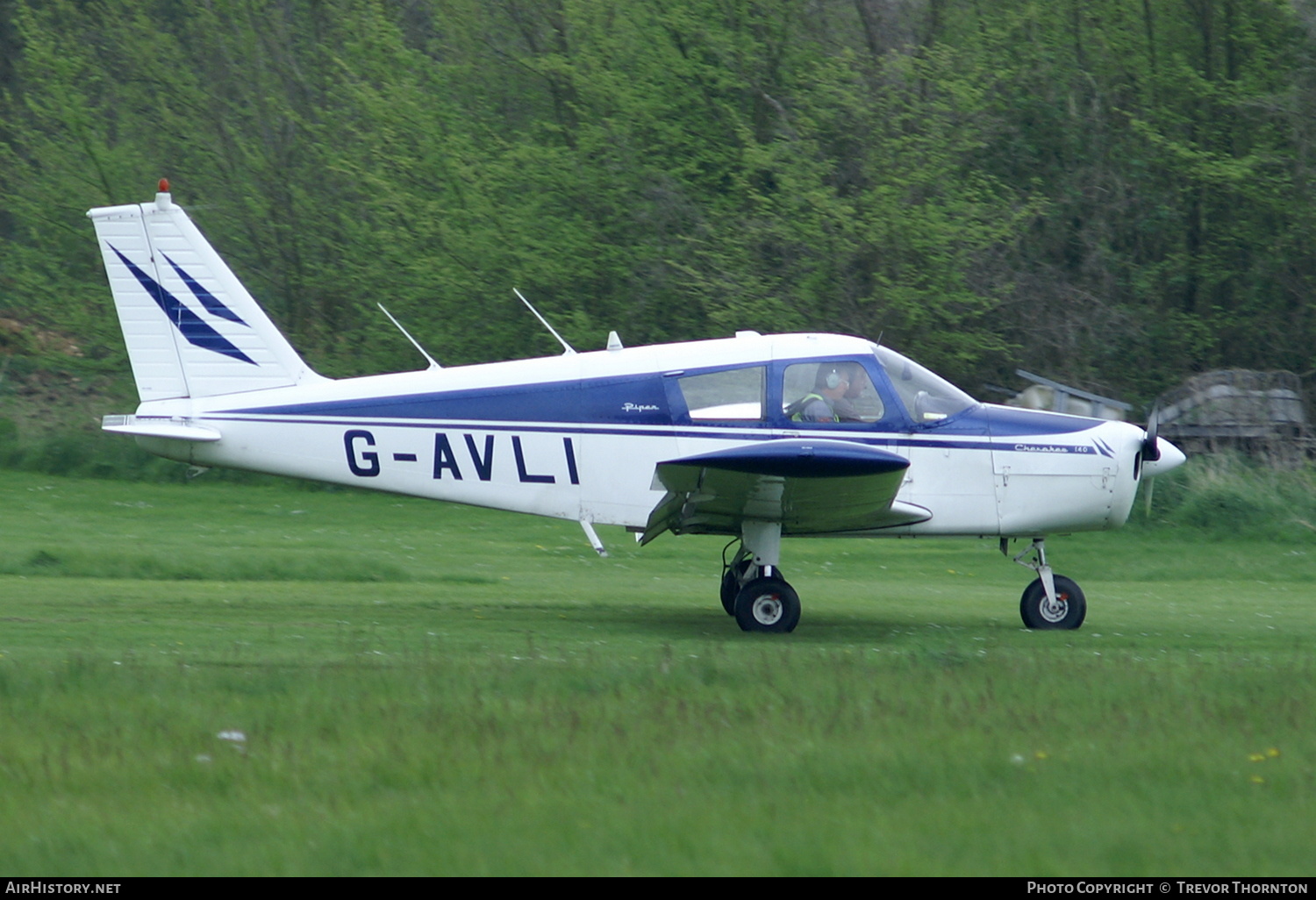 Aircraft Photo of G-AVLI | Piper PA-28-140 Cherokee | AirHistory.net #302064