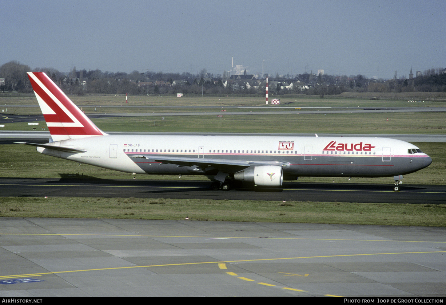 Aircraft Photo of OE-LAS | Boeing 767-33A/ER | Lauda Air | AirHistory.net #302134