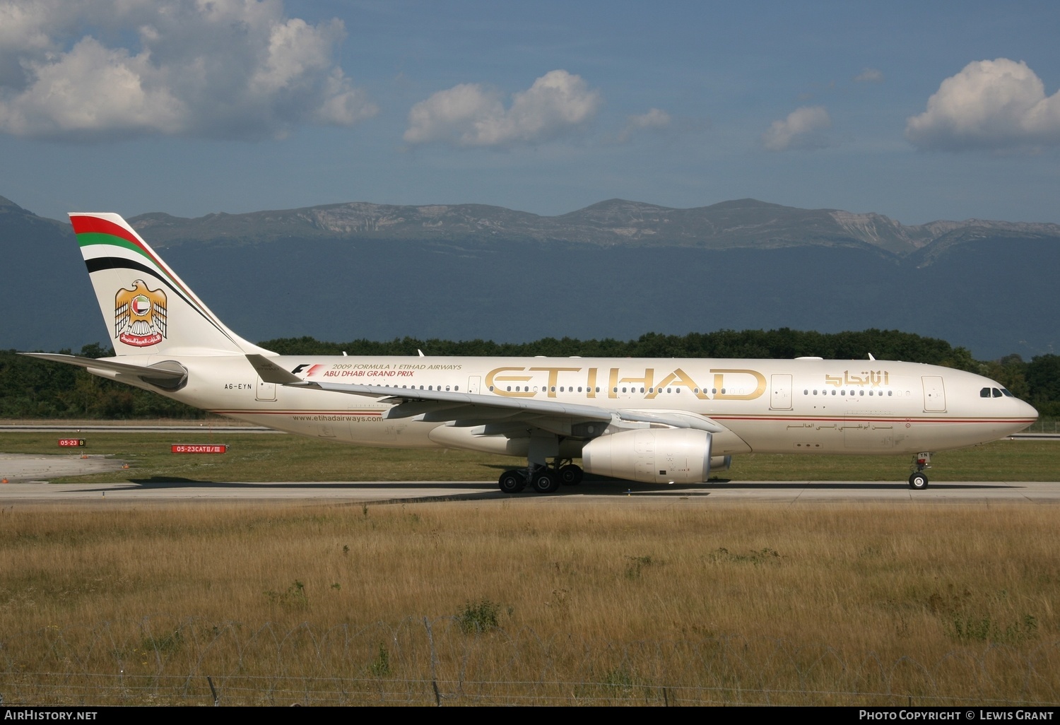 Aircraft Photo of A6-EYN | Airbus A330-243 | Etihad Airways | AirHistory.net #302163