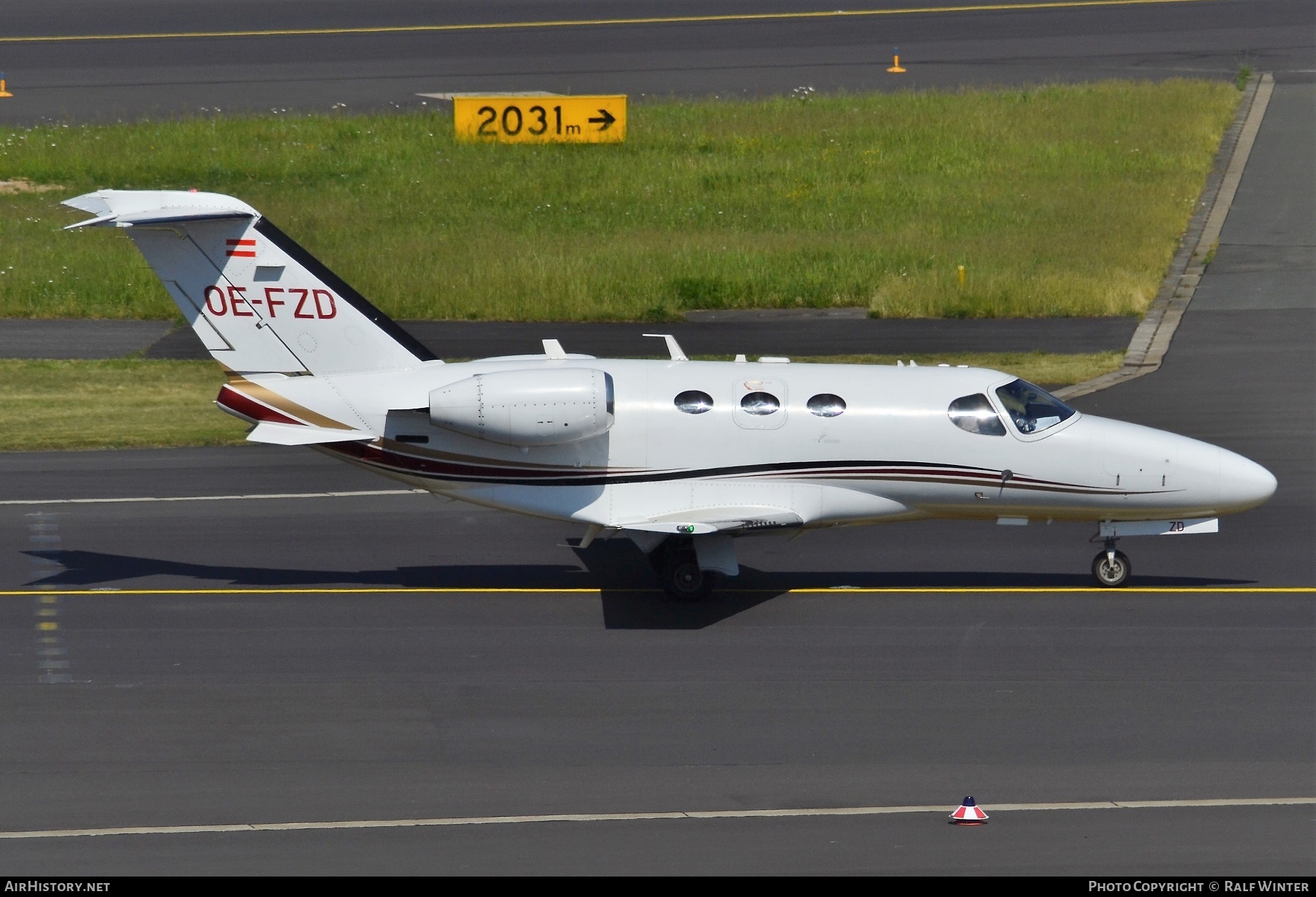 Aircraft Photo of OE-FZD | Cessna 510 Citation Mustang | GlobeAir | AirHistory.net #302233