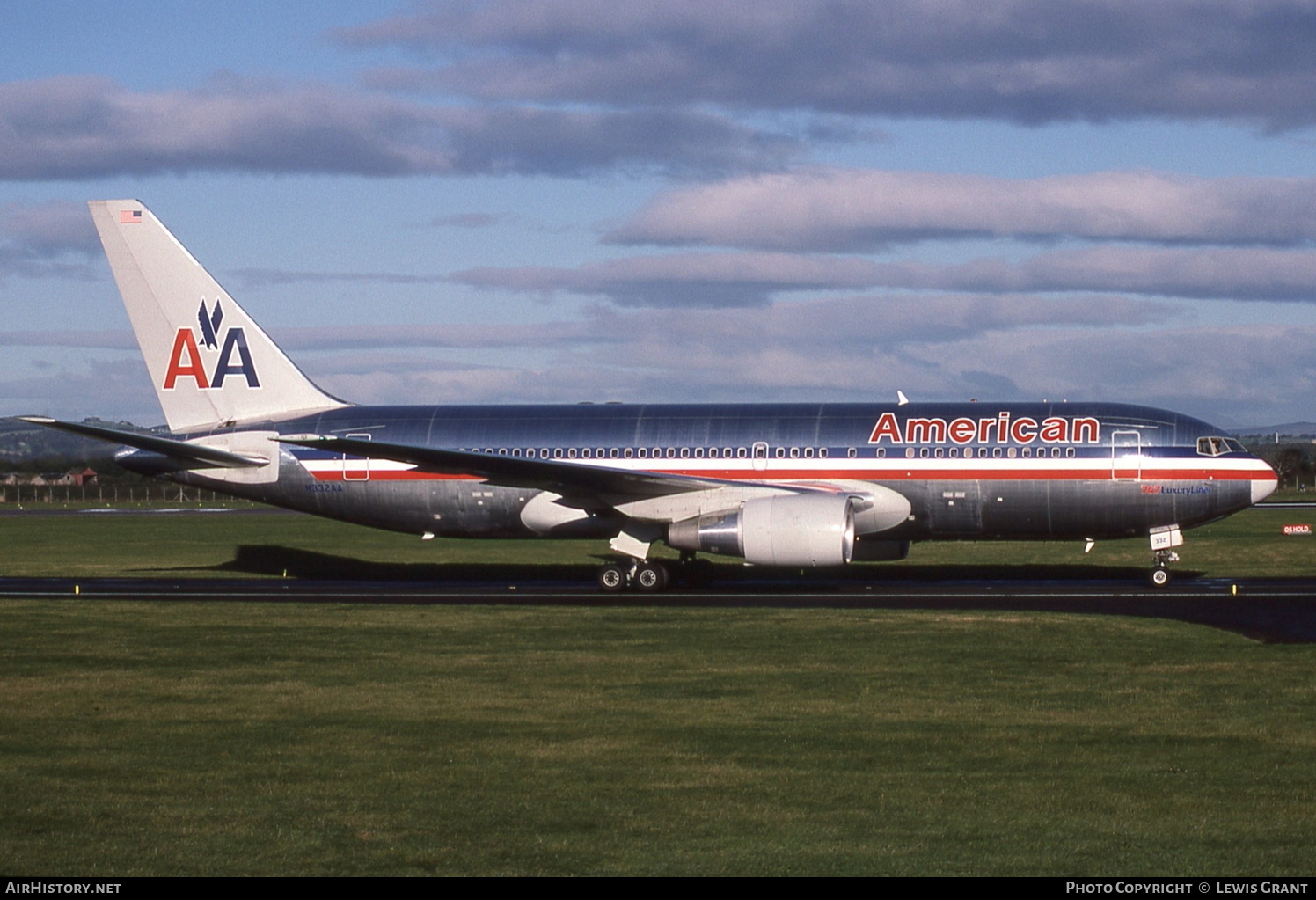 Aircraft Photo of N332AA | Boeing 767-223/ER | American Airlines | AirHistory.net #302269