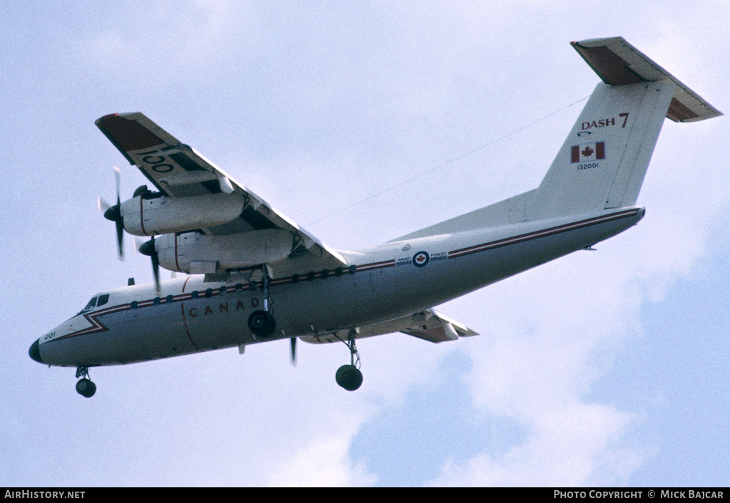 Aircraft Photo of 132001 | De Havilland Canada CC-132 Dash 7 | Canada - Air Force | AirHistory.net #302273