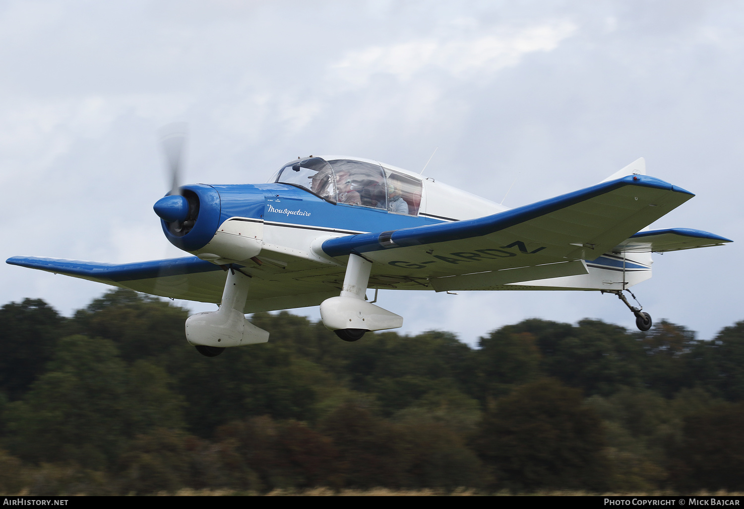 Aircraft Photo of G-ARDZ | SAN Jodel D-140A Mousquetaire | AirHistory.net #302274