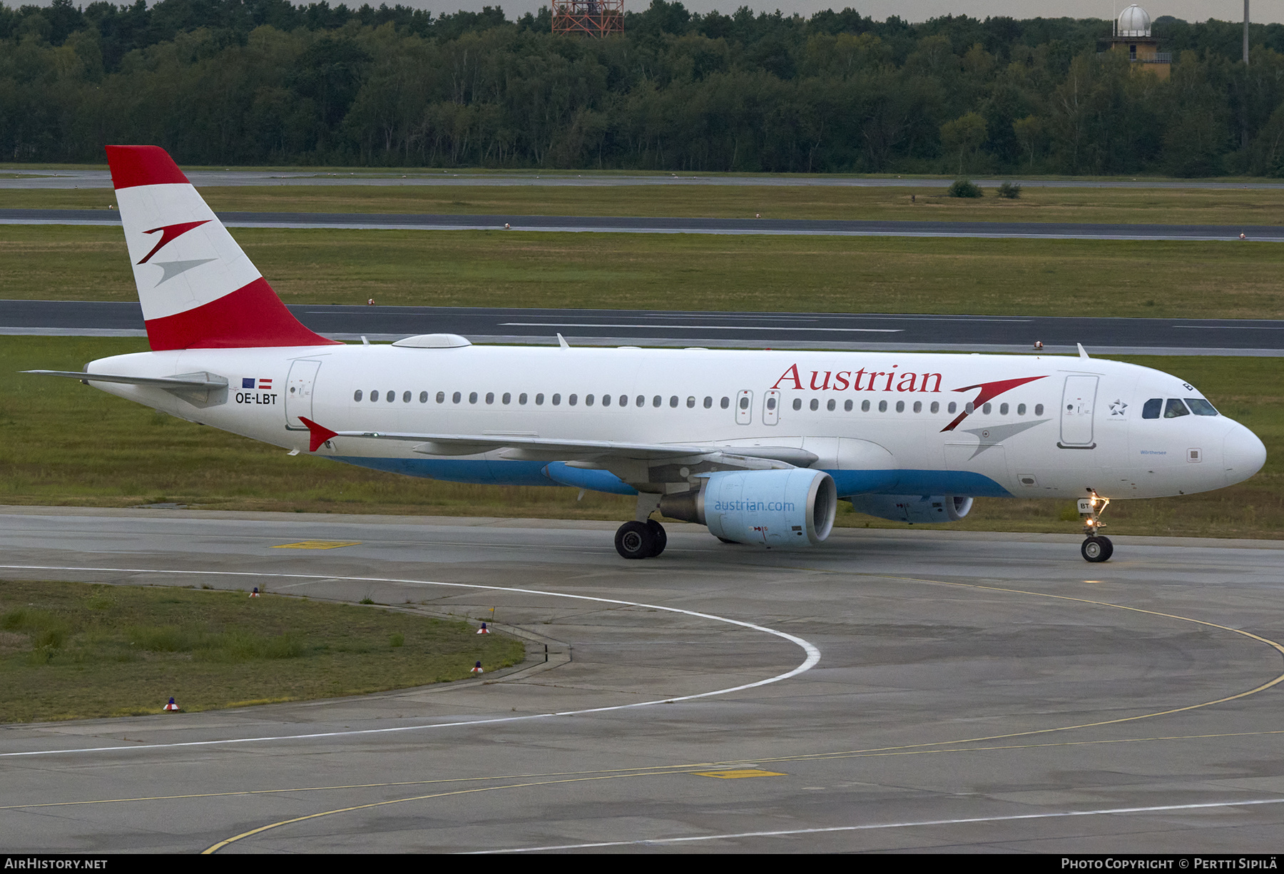 Aircraft Photo of OE-LBT | Airbus A320-214 | Austrian Airlines | AirHistory.net #302318