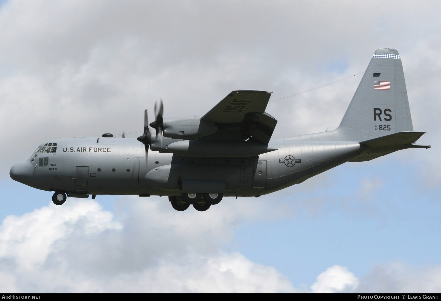 Aircraft Photo of 63-7825 / AF63-825 | Lockheed C-130E Hercules (L-382) | USA - Air Force | AirHistory.net #302477