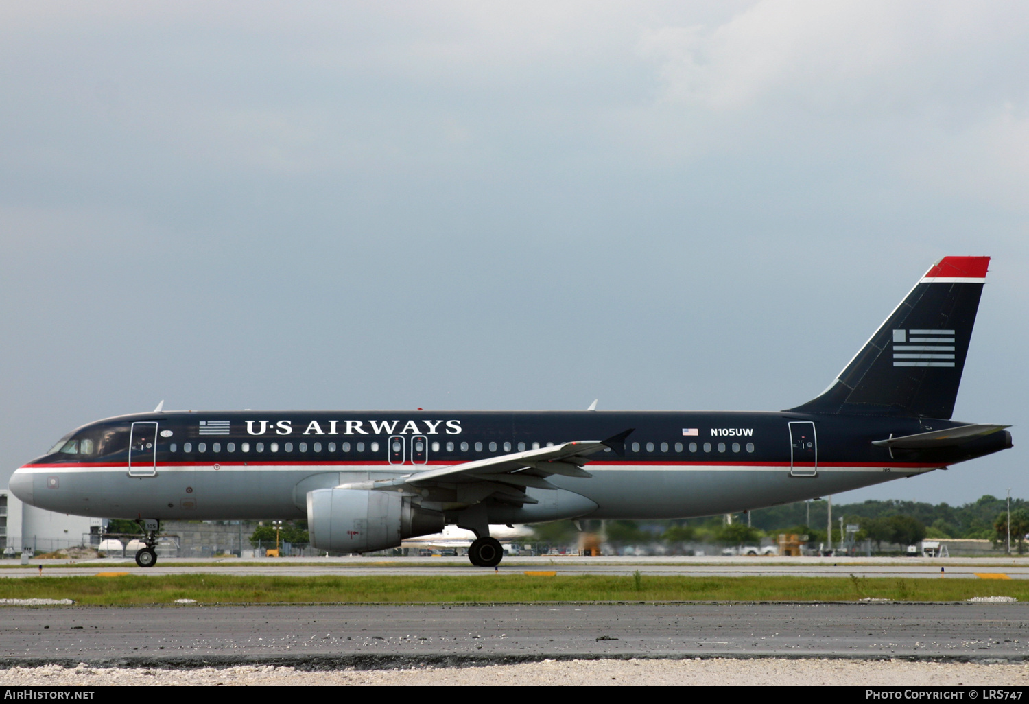 Aircraft Photo of N105UW | Airbus A320-214 | US Airways | AirHistory.net #302528