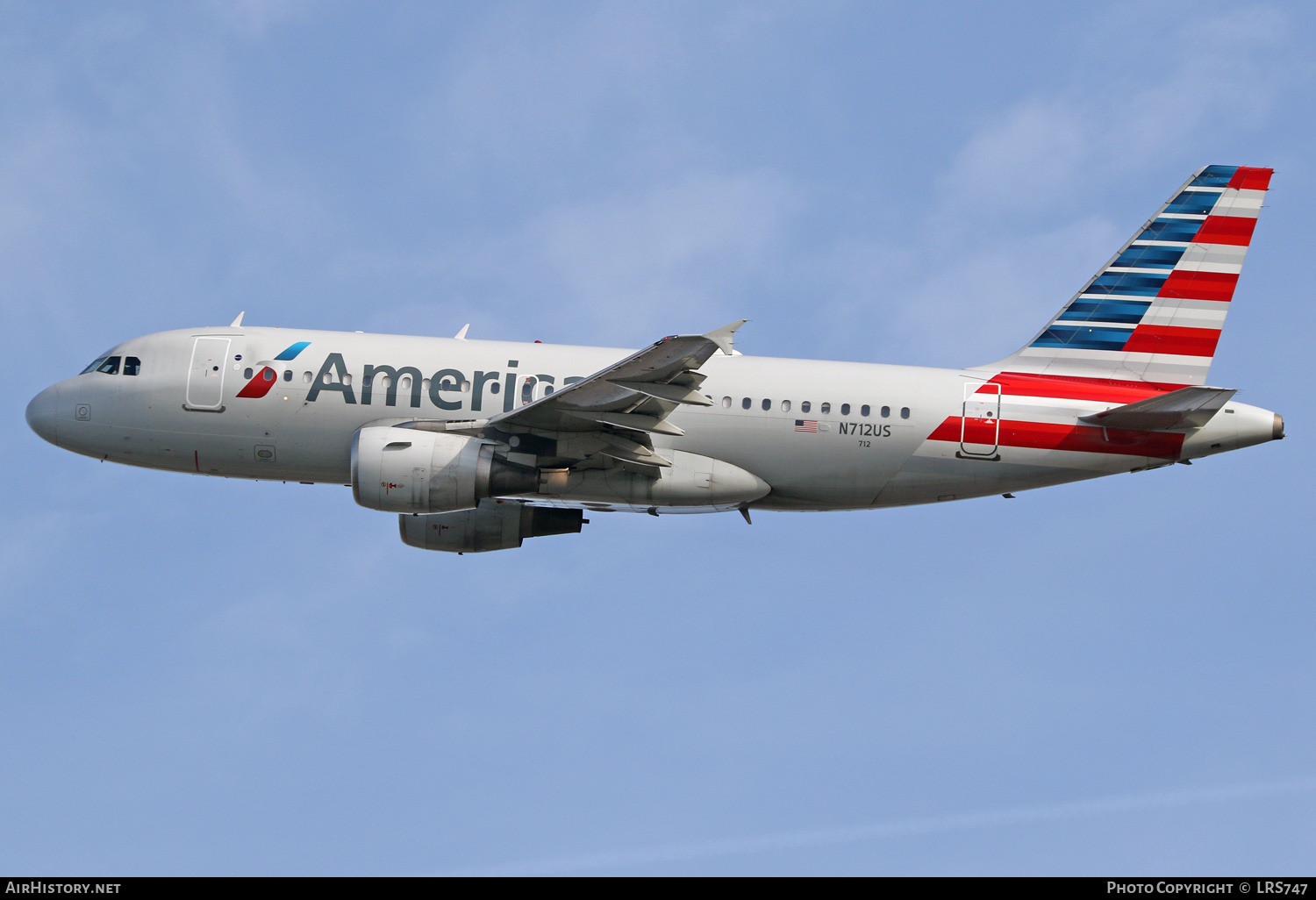 Aircraft Photo of N712US | Airbus A319-112 | American Airlines | AirHistory.net #302552
