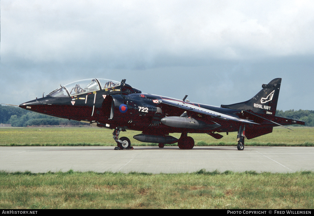 Aircraft Photo of ZB604 | Hawker Siddeley Harrier T8 | UK - Navy | AirHistory.net #302601