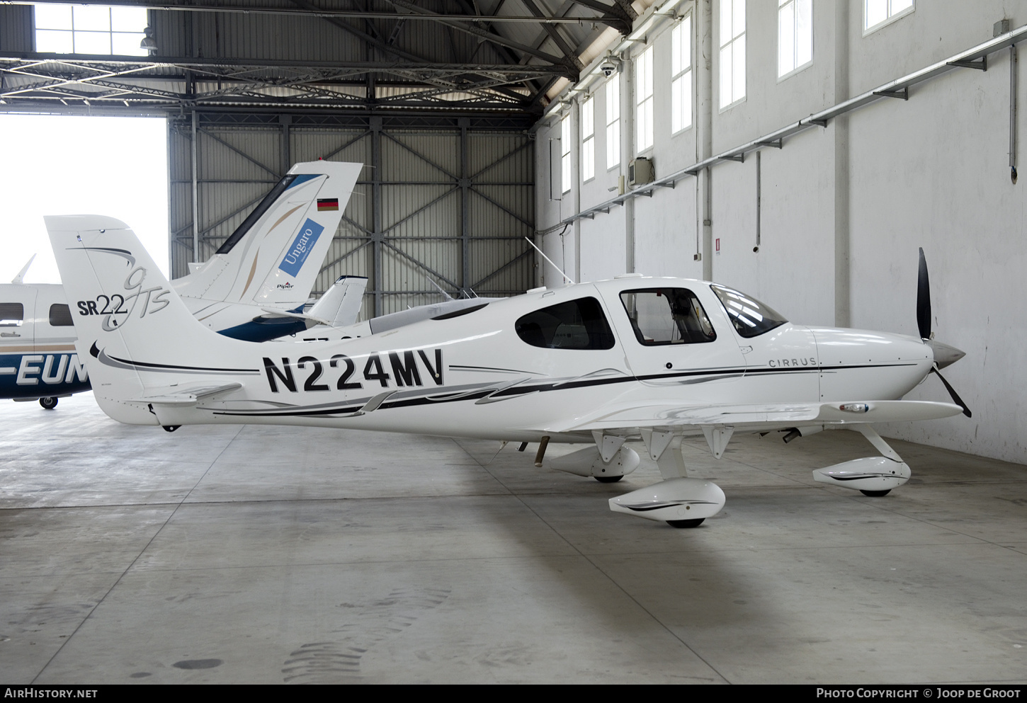 Aircraft Photo of N224MV | Cirrus SR-22 G2-GTS | AirHistory.net #302656