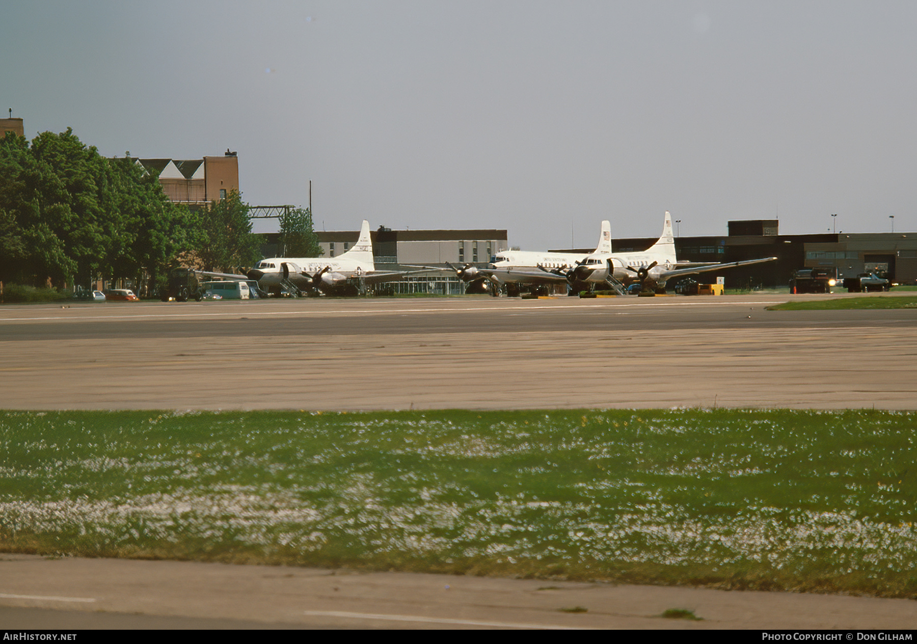 Airport photo of Mildenhall (EGUN / MHZ) in England, United Kingdom | AirHistory.net #302677