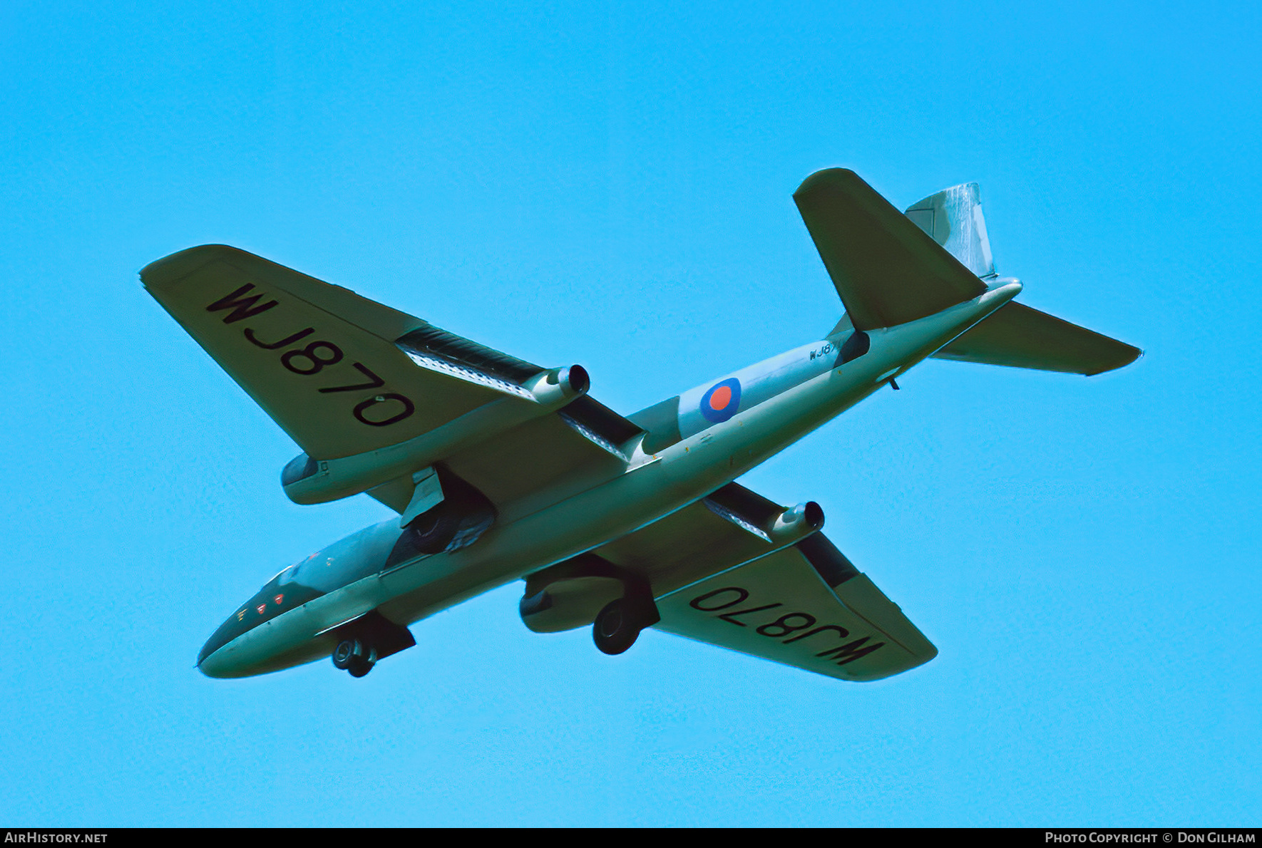 Aircraft Photo of WJ870 | English Electric Canberra T4 | UK - Air Force | AirHistory.net #302678