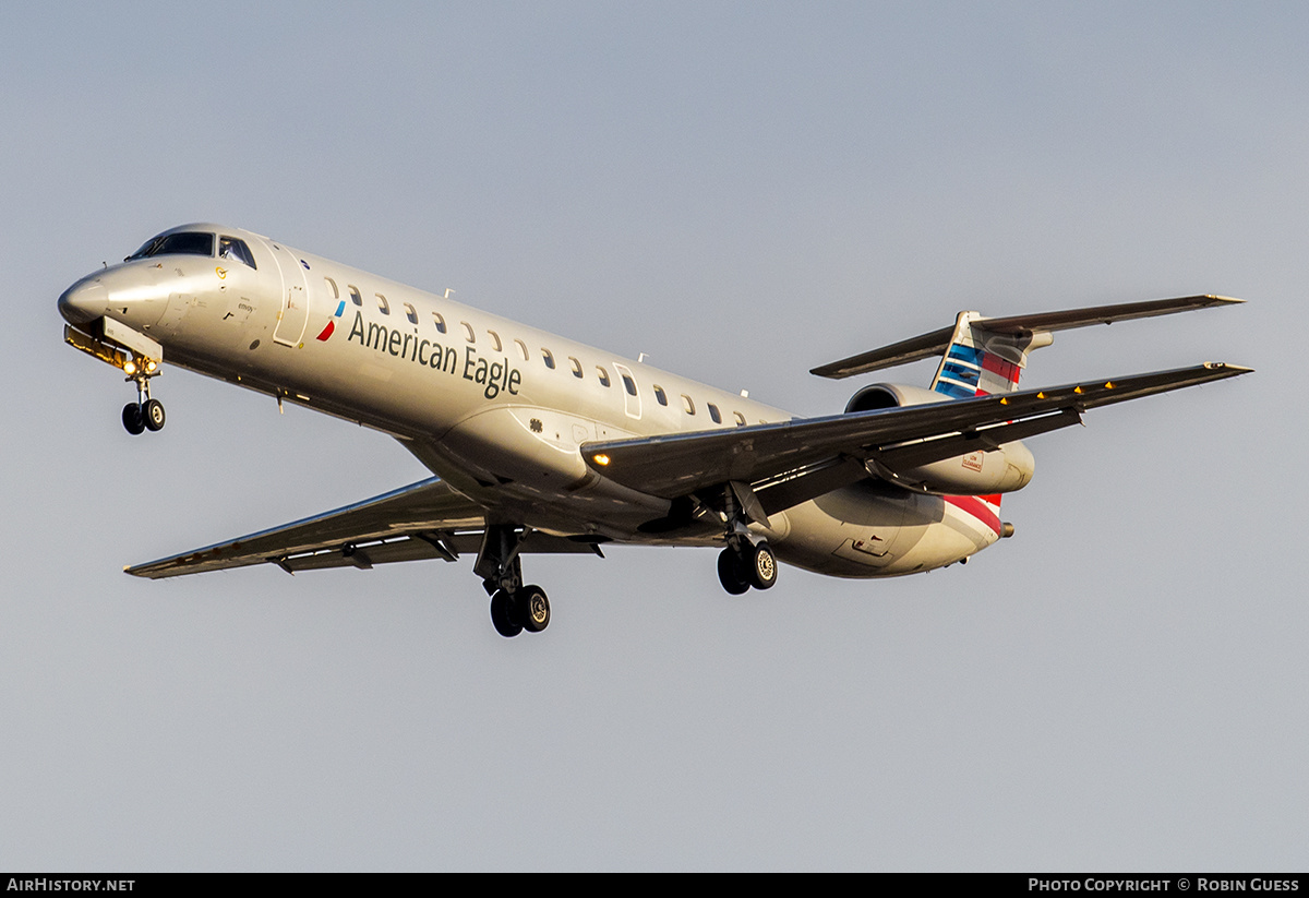 Aircraft Photo of N605KS | Embraer ERJ-145LR (EMB-145LR) | American Eagle | AirHistory.net #302768