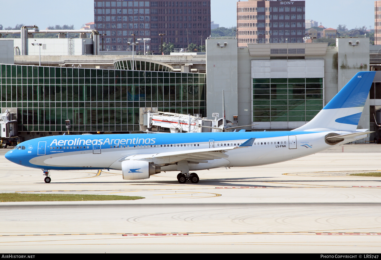 Aircraft Photo of LV-FNK | Airbus A330-223 | Aerolíneas Argentinas | AirHistory.net #302834