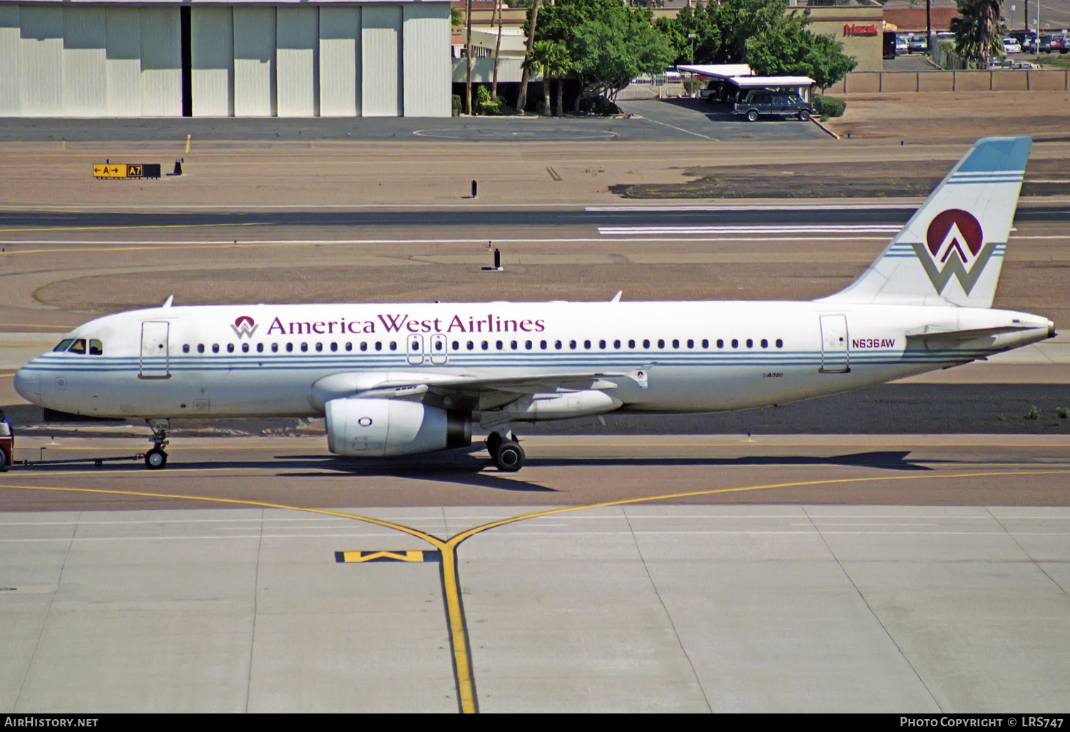 Aircraft Photo of N636AW | Airbus A320-231 | America West Airlines | AirHistory.net #302856