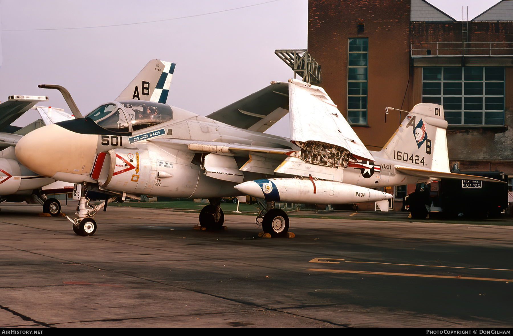 Aircraft Photo of 160424 | Grumman A-6E Intruder | USA - Navy | AirHistory.net #302980