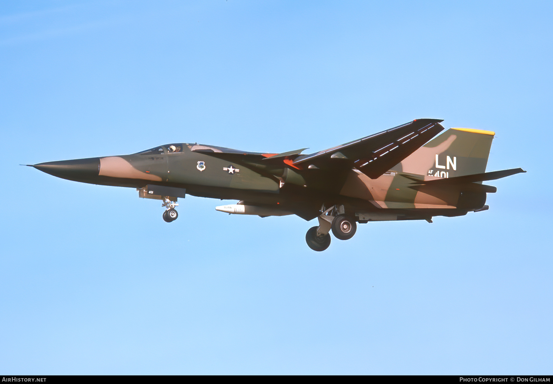 Aircraft Photo of 70-2401 / AF70-401 | General Dynamics F-111F Aardvark | USA - Air Force | AirHistory.net #303072