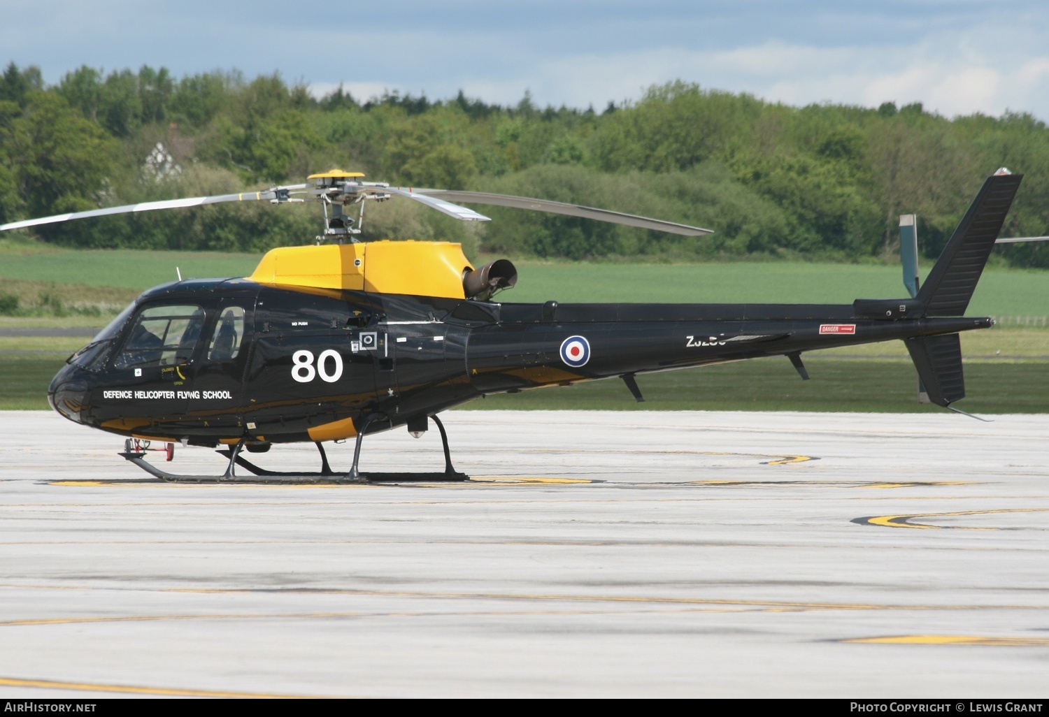 Aircraft Photo of ZJ280 | Eurocopter AS-350BB Squirrel HT1 | UK - Air Force | AirHistory.net #303115
